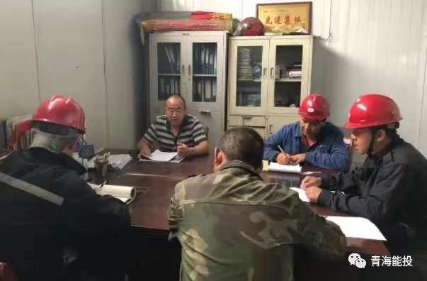 復(fù)工復(fù)產(chǎn).jpg